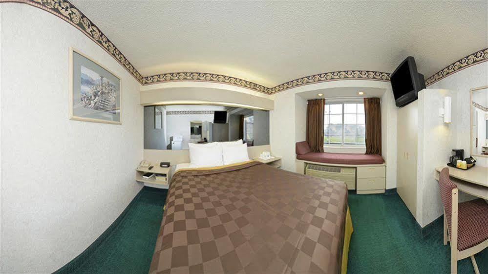 Microtel Inn & Suites By Wyndham Sunbury - Columbus North Exterior photo